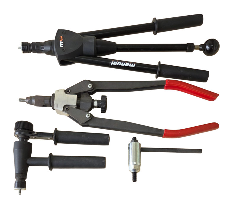 Manual rivet nut tools for installing rivet nuts in industrial applications